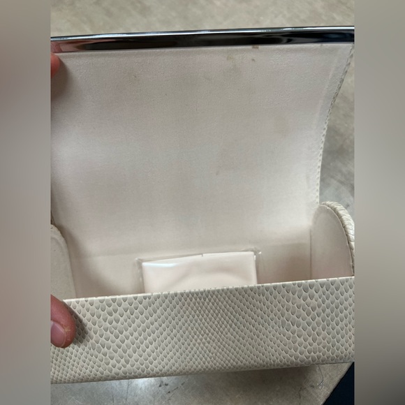 Jimmy Choo Sunglass case. New. - Picture 2 of 4